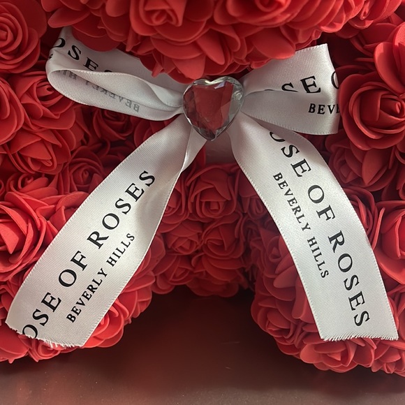 Dose of Roses Rose Bear - Picture 2 of 4